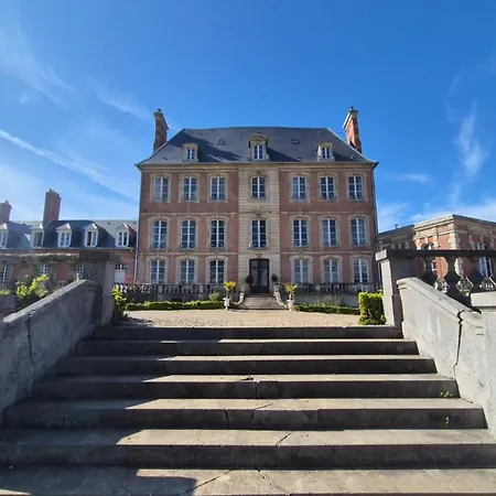 Chateau De *
