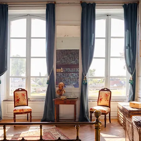 住宿加早餐酒店 Chateau De *